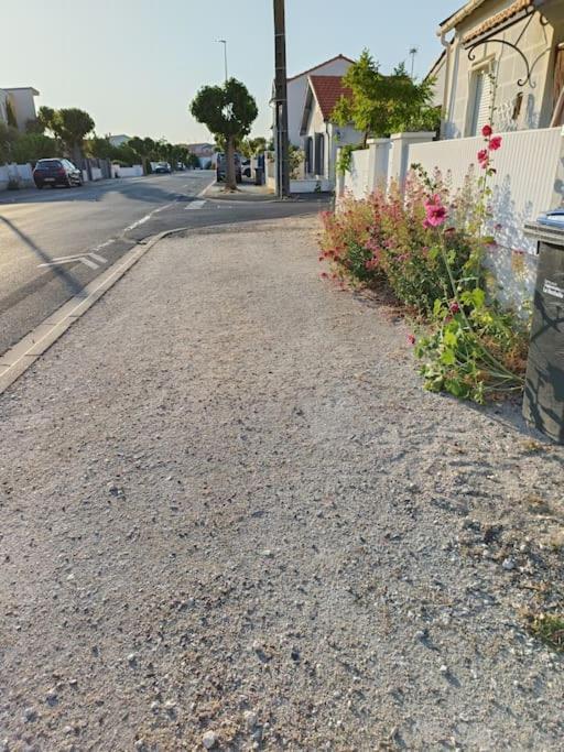 Charmante Maisonnette Proche Plage Châtelaillon-Plage Buitenkant foto